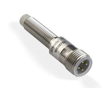 Indukční snímač M8 L=53 mm konektor M12 PNP NO Sn = 6 mm