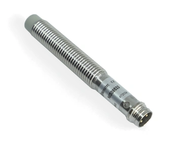 Indukční snímač M8 L=60 mm konektor M8 PNP NO Sn = 4 mm