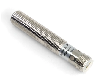 Indukční snímač M12 L=68 mm konektor M12 NPN NO Sn = 6 mm