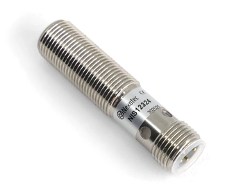Indukční snímač M12 L=50 mm konektor M12 PNP NC Sn = 4 mm