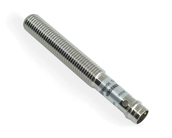 Induktiver Sensor M8 L=60 mm Stecker M8 PNP NO Sn = 4 mm