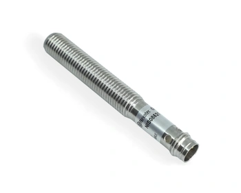 Induktiver Sensor M8 L=60 mm Stecker M8 NPN NO Sn = 2 mm