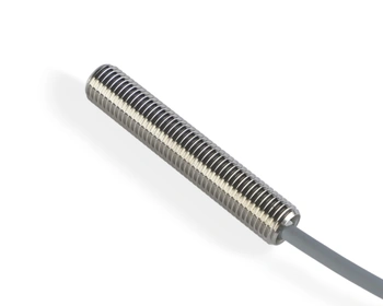 Induktiver Sensor M8 L=45 mm Kabel 2m PNP NC Sn = 3 mm