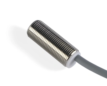 Induktiver Sensor M12 L=30 mm Kabel 2m PNP NO Sn = 2 mm