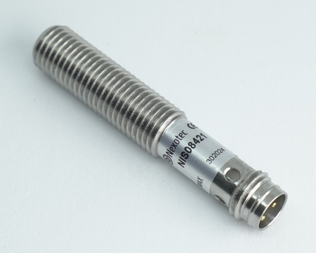 Indukční snímač M8 L=45 mm konektor M8 NPN NO Sn = 2 mm