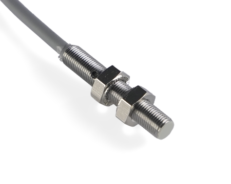 NIS05093 - 8 - Induktív érzékelő M5 L=25 mm kábel 0,3 m csatlakozó M8 PNP NO Sn = 0,8 mm