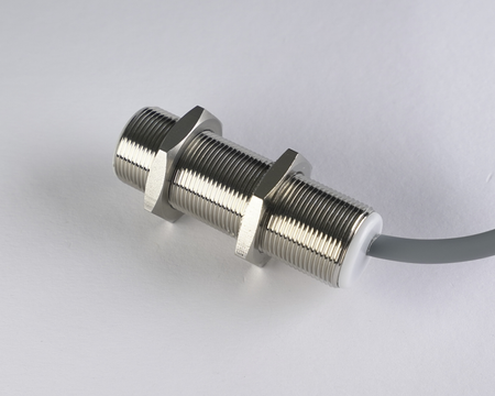 Induktív érzékelő M18 L=55 mm kábel 3m NPN NC Sn = 12 mm