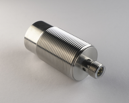 Czujnik indukcyjny M30 całometalowy 78 mm wtyczka M12 PNP NO Sn = 13 mm