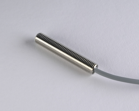 Czujnik indukcyjny M8 L=45 mm przewód 5m PNP NC Sn = 4 mm