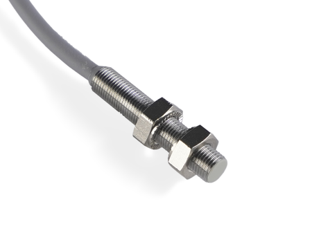 NIS05502 - 4 - Czujnik indukcyjny M5 L=25 mm przewód 5m NPN NC Sn = 0,8 mm