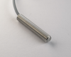 NMF08044 - 6 - Indukčný snímač M8 celokovový 45 mm kábel 2m PNP NC Sn = 2 mm