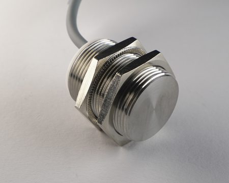 Czujnik indukcyjny M30 całometalowy 35 mm przewód 2m PNP NC Sn = 10 mm