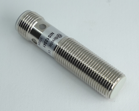 Induktiver Sensor M12 L=50 mm Stecker M12 NPN NO Sn = 6 mm