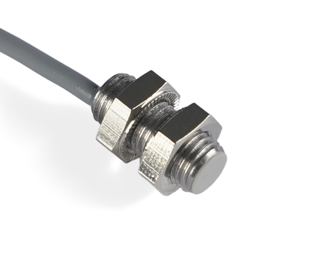 NIS08043-K3 - 4 - Indukční snímač M8 L=18 mm kabel 3m PNP NO Sn = 3 mm