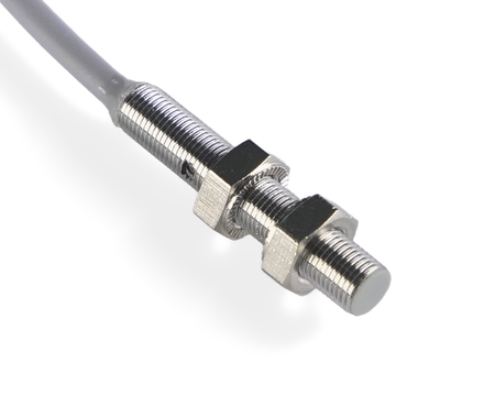 NIS05332 - 4 - Czujnik indukcyjny M5 L=28 mm przewód 3m NPN NC Sn = 0,8 mm