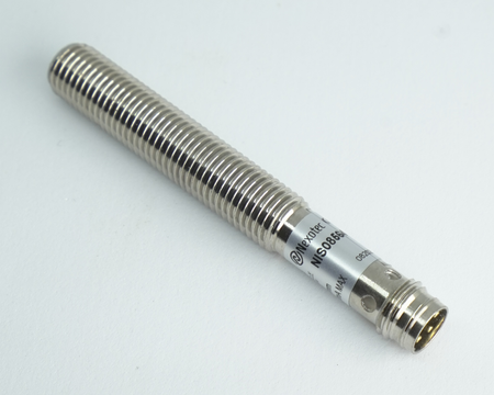 Czujnik indukcyjny M8 L=60 mm wtyczka M8 PNP NC Sn = 4 mm