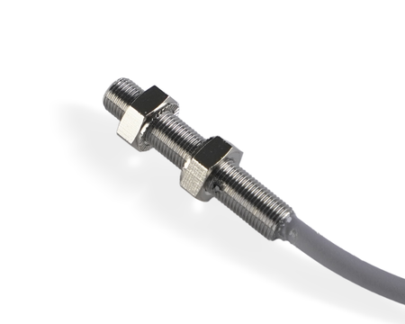 NIS05581 - 3 - Indukční snímač M5 L=30 mm kabel 5m NPN NO Sn = 1,5 mm