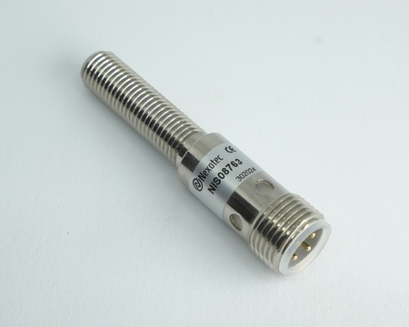 Induktiver Sensor M8 L=53 mm Stecker M12 PNP NO Sn = 4 mm