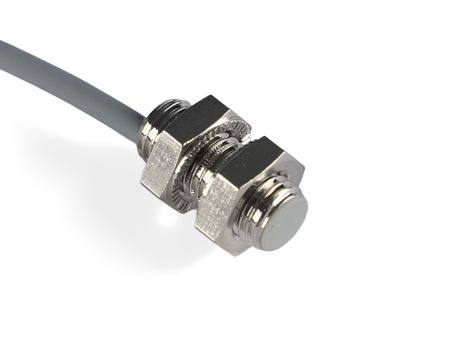 NIS08064-K3 - 4 - Indukčný snímač M8 L=18 mm kábel 3m PNP NC Sn = 4 mm