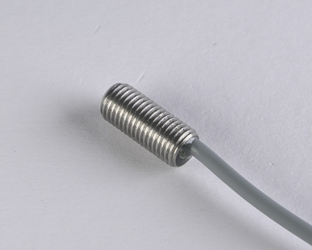 Induktiver Sensor M8 L=18 mm Kabel 3m PNP NC Sn = 2 mm