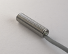 NMF08024 - 7 - Indukční snímač M8 celokovový 30 mm kabel 2m PNP NC Sn = 1 mm