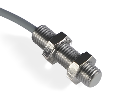 NIS08143-K2 - 4 - Indukčný snímač M8 L=30 mm kábel 2m PNP NO Sn = 3 mm