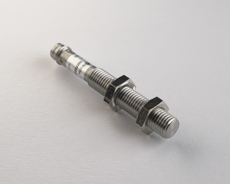Czujnik indukcyjny M8 całometalowy 60 mm wtyk M8 PNP NO Sn = 2 mm