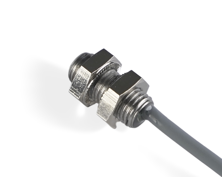 NIS08024-K2 - 3 - Induktív érzékelő M8 L=18 mm kábel 2m PNP NC Sn = 2 mm