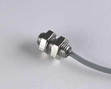 Inductive sensor M8 18 mm cable 5m PNP NC Sn = 3 mm