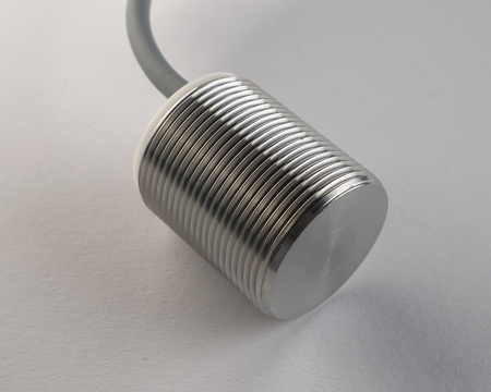 NMF30324 - 7 - Inductive sensor M30 Metal face 35 mm cable 3m PNP NC Sn = 10 mm