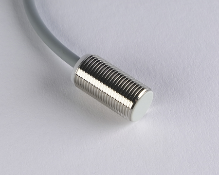 Czujnik indukcyjny M12 L=22 mm przewód 2m NPN NO Sn = 2 mm