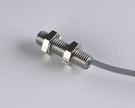 Indukčný snímač M8 L=30 mm kábel 2m NPN NO & NC Sn = 3 mm