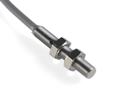 NIS05093 - 4 - Induktív érzékelő M5 L=25 mm kábel 0,3 m csatlakozó M8 PNP NO Sn = 0,8 mm
