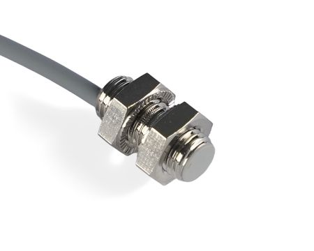 NIS08066-K3 - 4 - Inductive sensor M8 18 mm cable 3m PNP NO & NC Sn = 4 mm