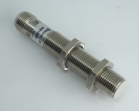 Czujnik indukcyjny M12 L=68 mm wtyczka M12 PNP NO Sn = 4 mm