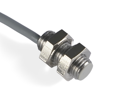 NIS08043-K2 - 4 - Indukční snímač M8 L=18 mm kabel 2m PNP NO Sn = 3 mm