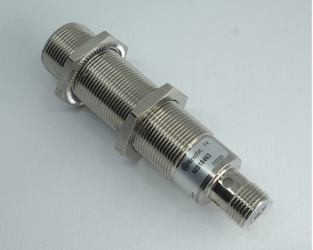 Inductive sensor M18 79 mm connector M12 PNP NO Sn = 15 mm