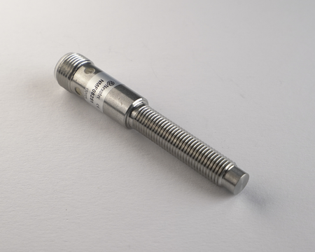 Czujnik indukcyjny M8 całometalowy 70 mm wtyk M12 NPN NO Sn = 3,5 mm