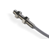 NIS05551 - 3 - Indukčný snímač M5 L=28 mm kábel 5m NPN NO Sn = 1,5 mm