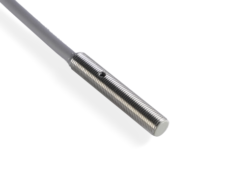 NIS05574 - 2 - Indukčný snímač M5 L=30 mm kábel 5m PNP NC Sn = 1 mm