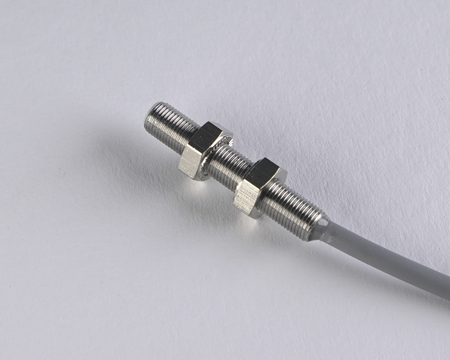 Inductive sensor M5 30 mm cable 0,3 m connector M8 PNP NC Sn = 0,8 mm
