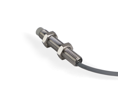 NIS08233-K2 - 3 - Induktív érzékelő M8 L=45 mm kábel 2m PNP NO Sn = 4 mm