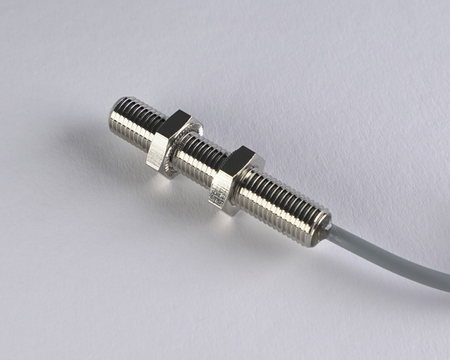 Czujnik indukcyjny M8 L=45 mm przewód 5m PNP NC Sn = 4 mm