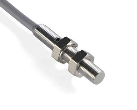 NIS05374 - 4 - Induktív érzékelő M5 L=30 mm kábel 3m PNP NC Sn = 1 mm
