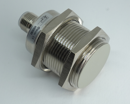 Inductive sensor M30 48 mm connector M12 PNP NO Sn = 25 mm