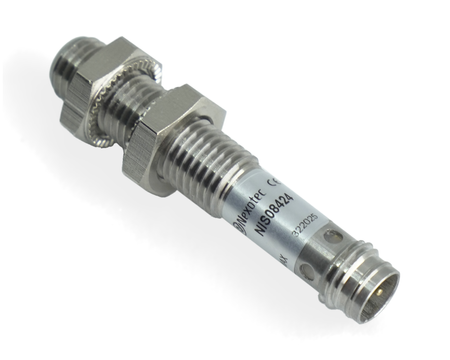 NIS08424 - 3 - Indukční snímač M8 L=45 mm konektor M8 PNP NC Sn = 2 mm