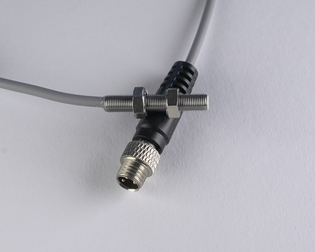 Inductive sensor M5 30 mm cable 0,3 m connector M8 NPN NC Sn = 0,8 mm