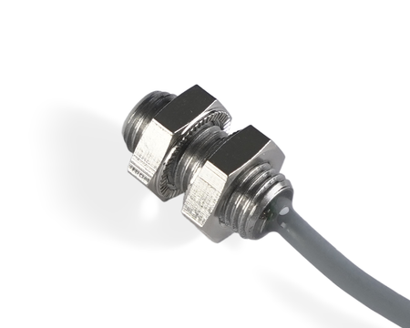 NIS08044-K3 - 3 - Inductive sensor M8 18 mm cable 3m PNP NC Sn = 3 mm