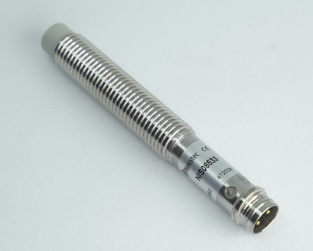 Induktiver Sensor M8 L=60 mm Stecker M8 PNP NO Sn = 4 mm