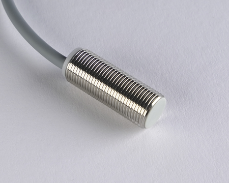 Indukčný snímač M12 L=30 mm kábel 2m PNP NO Sn = 8 mm